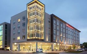 Hilton Garden Inn Omaha Aksarben Village